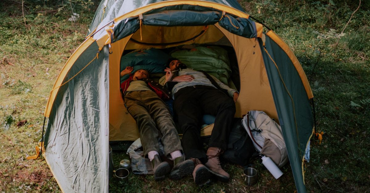 Camping Pillow: How to Choose Between Air and Foam for UK Camping in 2026