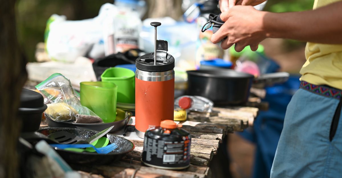 Jetboil vs MSR Camping Stove: Flash, MiniMo, WindBurner and PocketRocket Compared (2026)