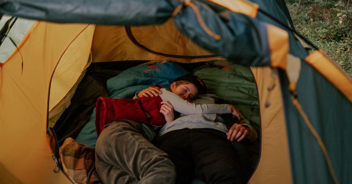 Tent vs Bivvy Bag: Which Minimalist Camping Shelter Is Right for You in 2026?